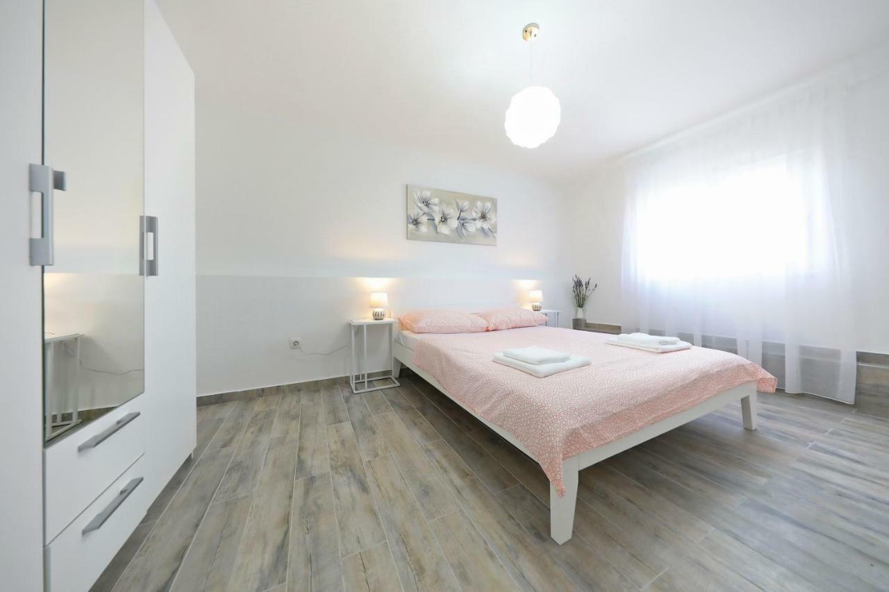 Apartmani Neva, Pridraga Extérieur photo